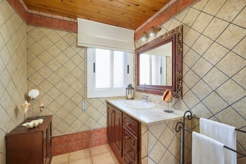 Bathroom_2.1-copy Villa Juncos