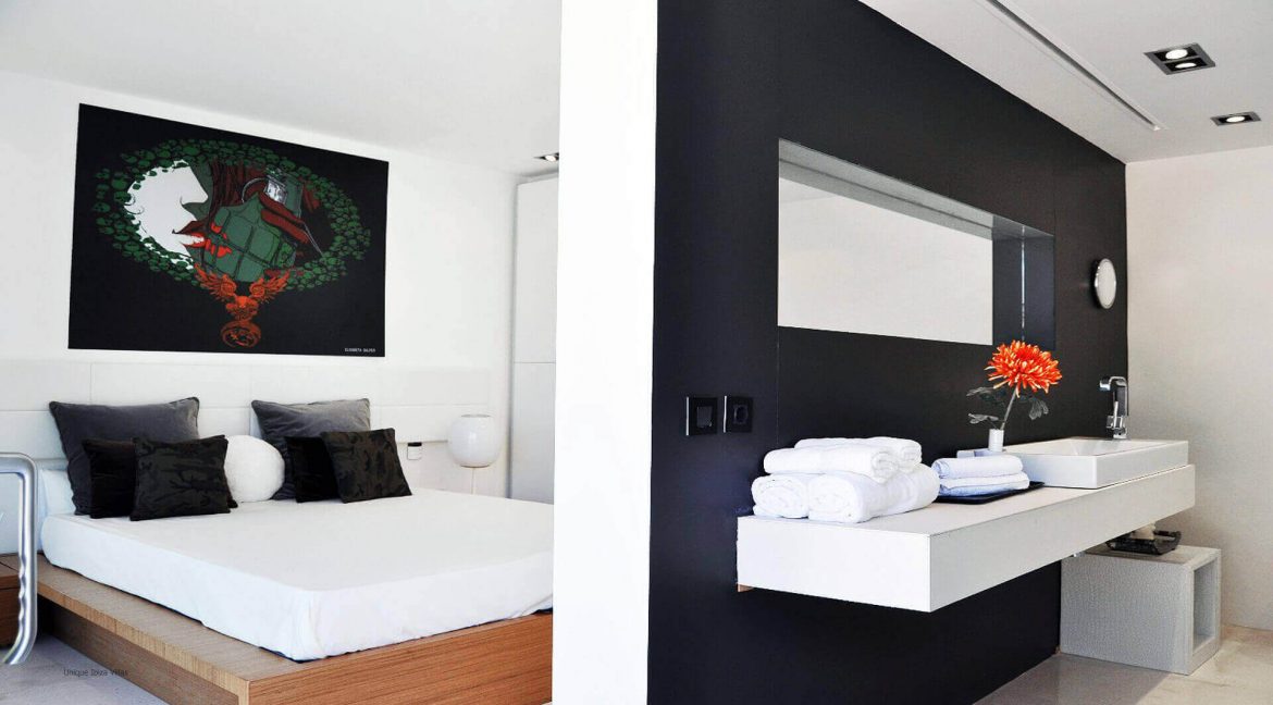 Villa-Sa-Claro-Ibiza-46-Bedroom-7-en-suite