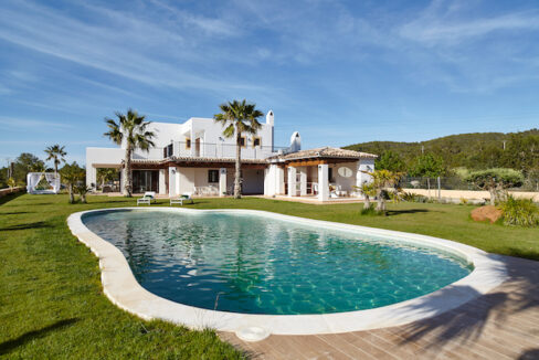 villa_piscina_ibiza_cashespero.PNG