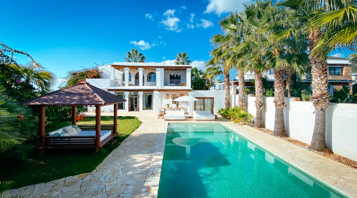 007_eibys_villa_secret_paradise